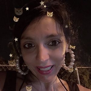 Meet your Posher, Carolyn